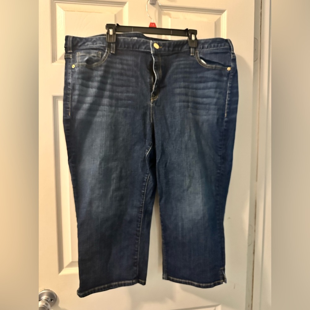 Lane Bryant capri jeans size 24